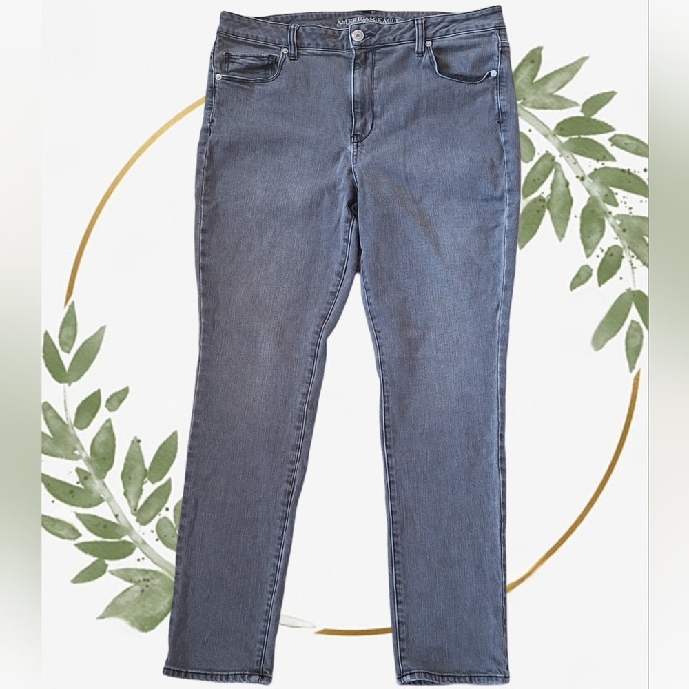 American Eagle Outfitters, AE gray wash skinny jeans, Sz. 16/18